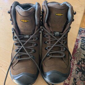 Men's hiking boots